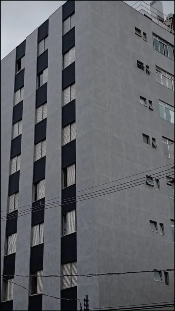 Resultado visual do Ecogranito em fachada predial